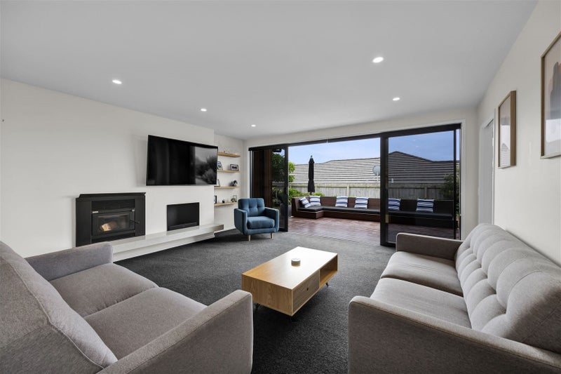 2 Roy Johns Way, Bell Block, New Plymouth - Carousel 2