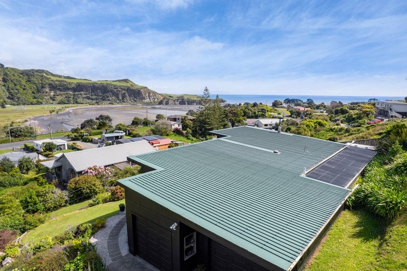 69 North Street, Mōkau - Carousel 2