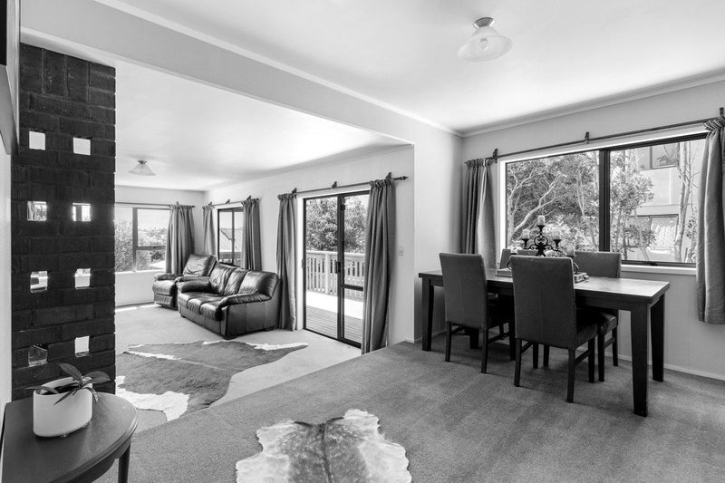 16 Victory Street, Welcome Bay, Tauranga - Carousel 2