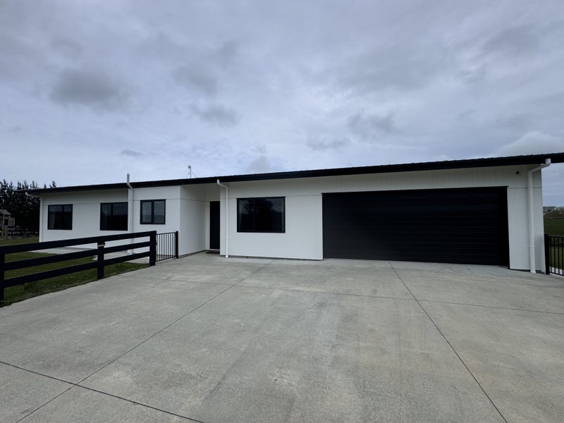 61 Kimber Street, Halcombe, Feilding - Carousel 1