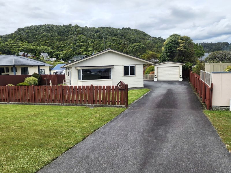 205 Main South Road, Karoro, Greymouth - Carousel 1
