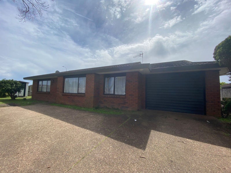 1/158 Whitford Road, Somerville, Manukau - Carousel 1