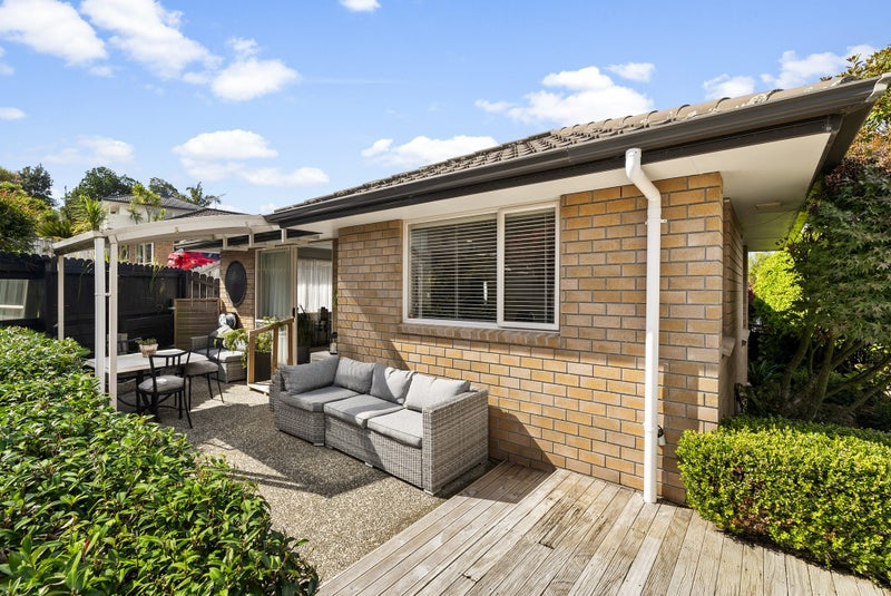 2/22 Ellenbury Place, Stanmore Bay, Whangaparaoa - Carousel 1