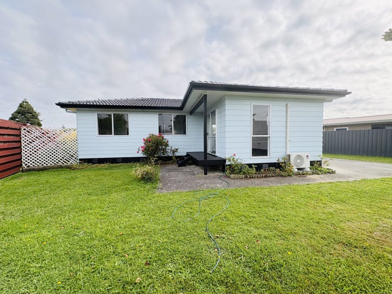 43 Acacia Street, Kelvin Grove, Palmerston North - Carousel 1