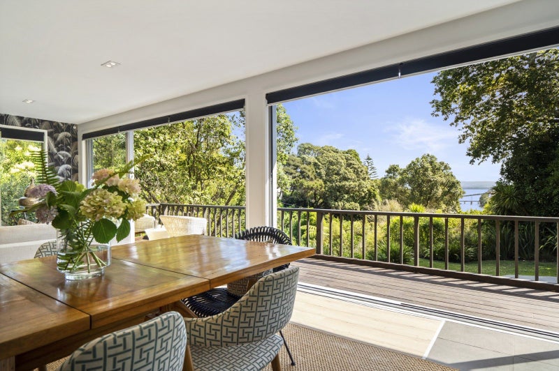 32A Palmerston Road, Birkenhead, Auckland - Carousel 1