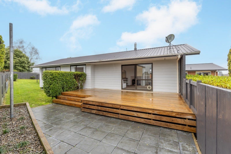 69 Young Access, Silverdale - Carousel 2