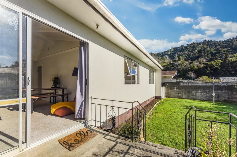 2 Burn Place, The Brook, Nelson - Carousel 2