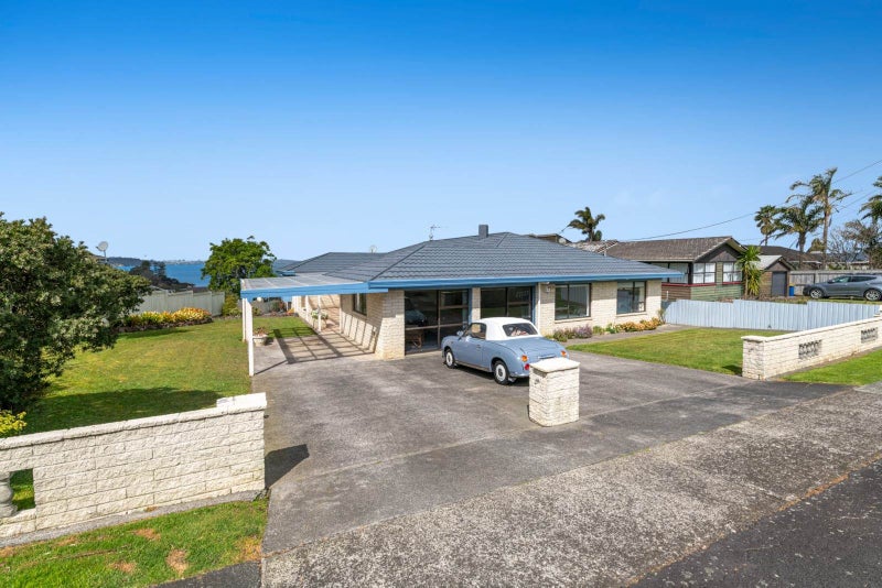 42 Wiseley Road, Hobsonville, Auckland - Carousel 1