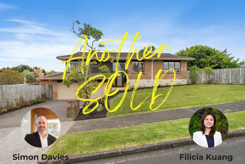 1 Lexington Drive, Botany Downs, Auckland - Carousel 1