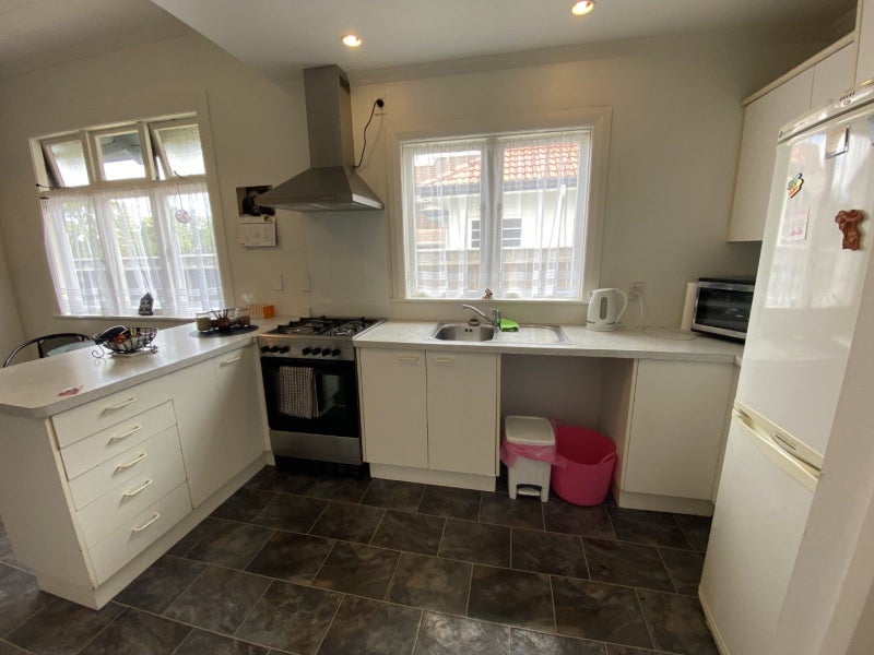213 Park Road, Hokowhitu, Palmerston North - Carousel 2