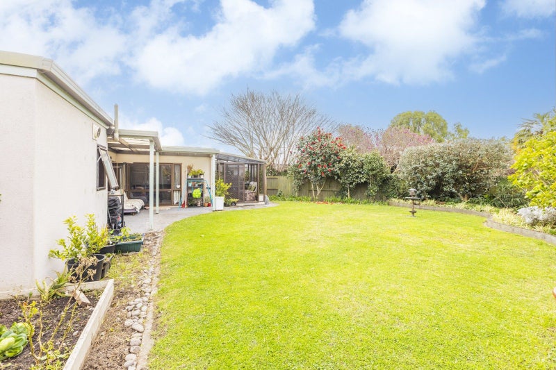 21 Leeds Place, Tamatea, Napier - Carousel 1
