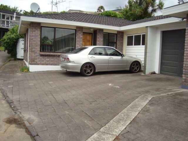 96B Vale Street, Otumoetai, Tauranga - Carousel 1
