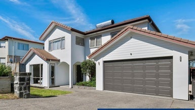 12 Zara Court, Windsor Park, Auckland - Carousel 1