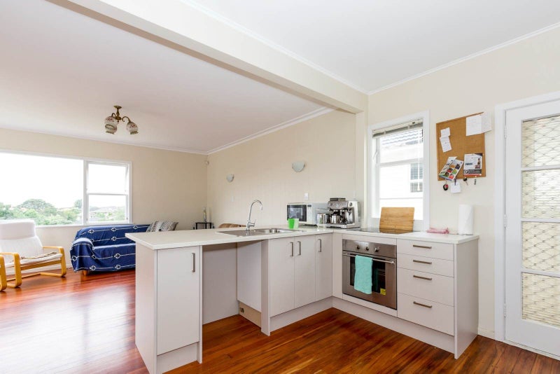 271 Hillsborough Road, Hillsborough, Auckland - Carousel 1