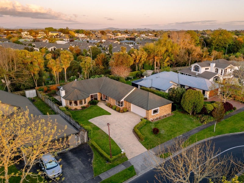 13 Canaandale Drive, Flagstaff, Hamilton - Carousel 2