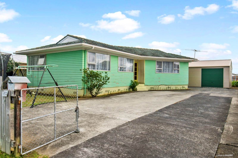 143 Dawson Road, Clover Park, Auckland - Carousel 1