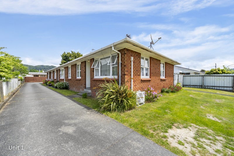 2 Joseph Grove, Elderslea, Upper Hutt - Carousel 2