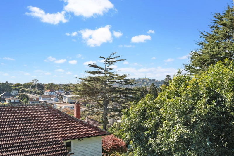 1/10 Budock Road, Hillsborough, Auckland - Carousel 2