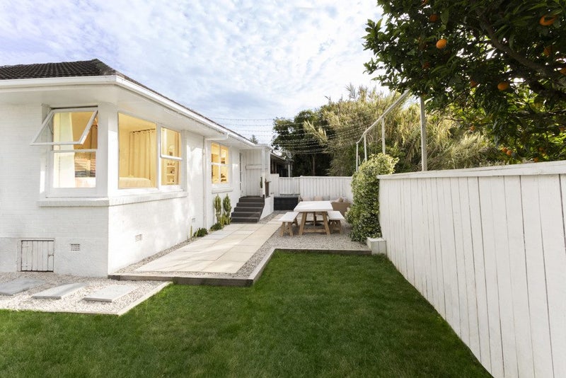 5/35 Shakespeare Road, Milford, Auckland - Carousel 1