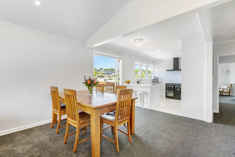 38 Colmar Road, Mellons Bay, Auckland - Carousel 29