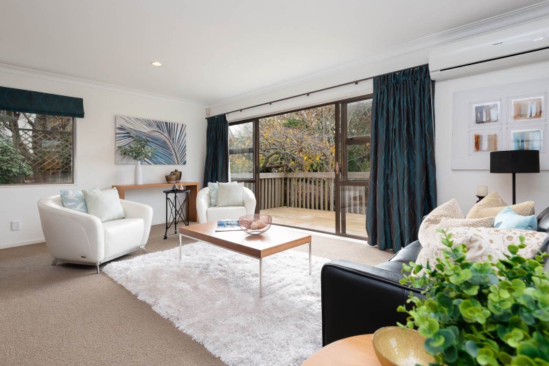 1/30 Galloway Crescent, Farm Cove, Auckland - Carousel 1