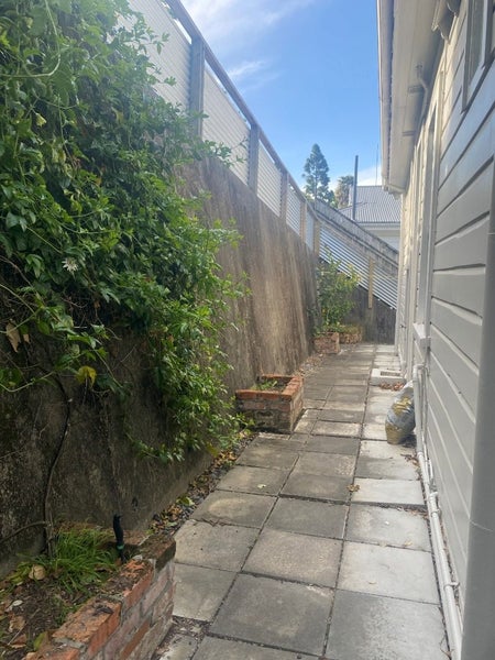 16 Sealy Road, Bluff Hill, Napier - Carousel 14