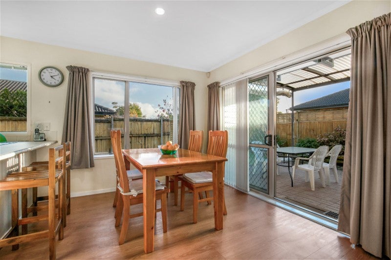 49 Sandwick Drive, Weymouth, Auckland - Carousel 1