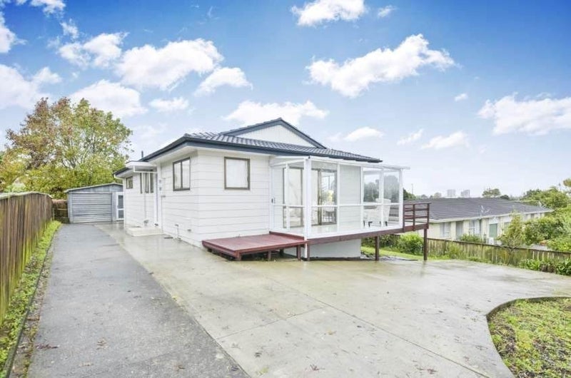 3 Rotoma Rise, Clover Park, Auckland - Carousel 1