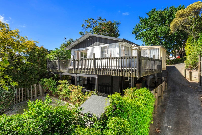 11 Nea Place, Hillcrest, Auckland - Carousel 2