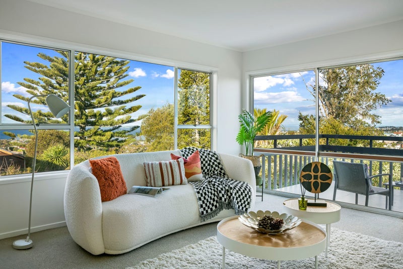 2/100 Sunrise Avenue, Mairangi Bay, Auckland - Carousel 2