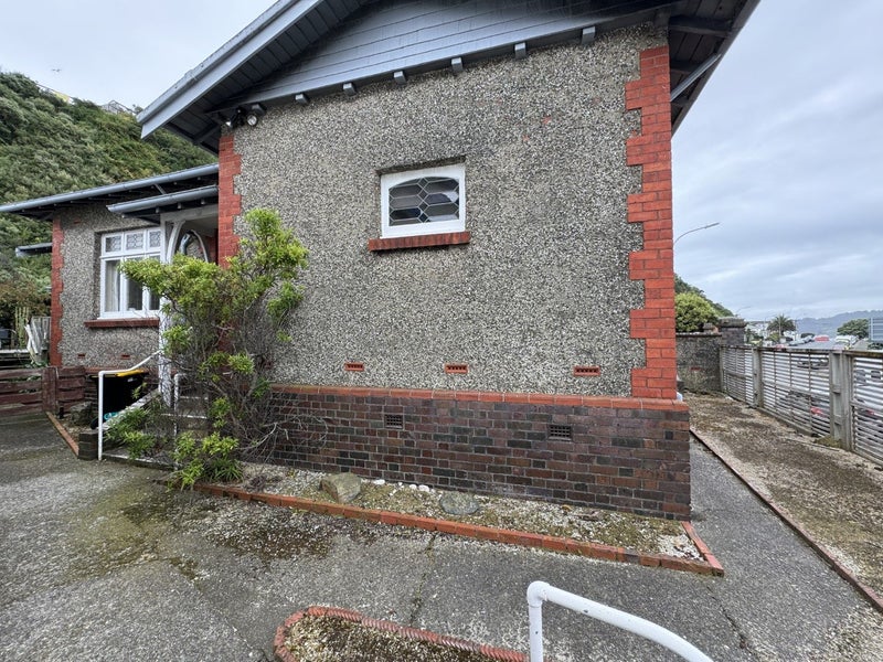530 Evans Bay Parade, Hataitai, Wellington - Carousel 2