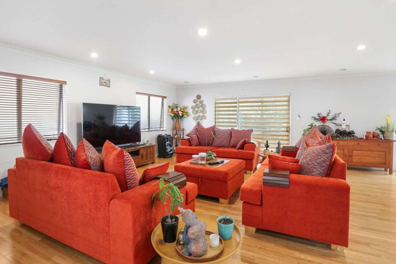 20 Viera Drive, Flat Bush, Auckland - Carousel 2