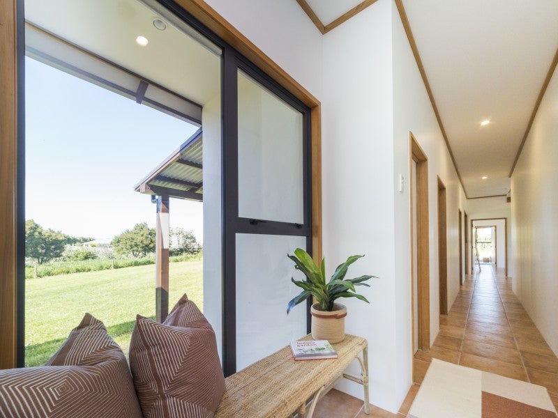 32 Schnell Drive, Kelvin Grove, Palmerston North - Carousel 2