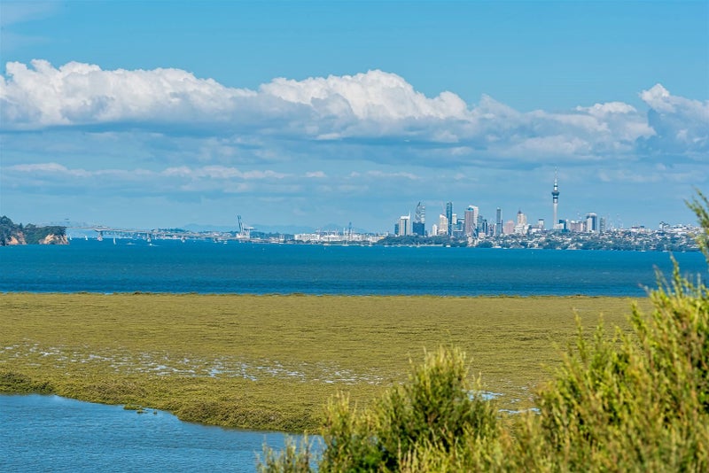 215 West Harbour Drive, West Harbour, Auckland - Carousel 37