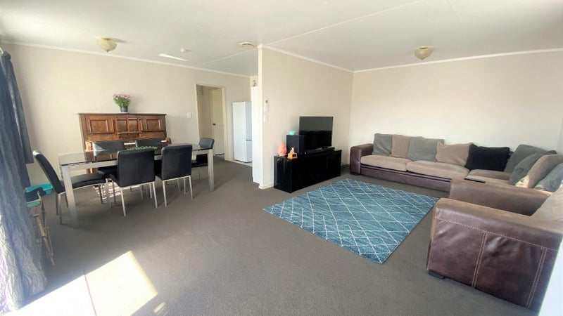 4B Cricket Place, Melville, Hamilton - Carousel 2