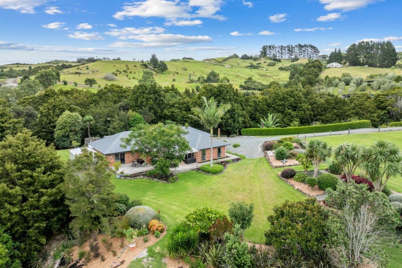40 Olive Grove, Kaiwaka - Carousel 2