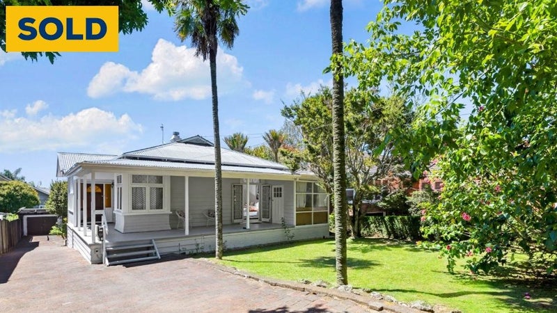 31A Wheturangi Road, Greenlane, Auckland - Carousel 1