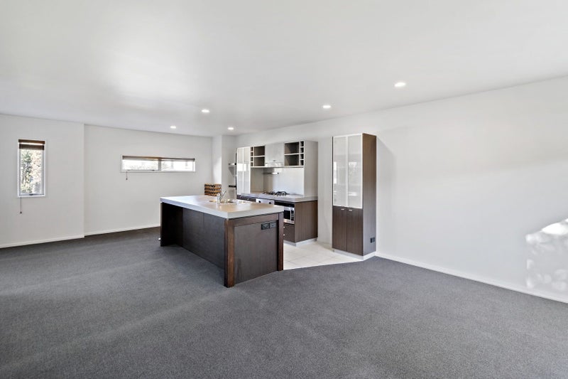 49/21 Hunters Park Drive, Three Kings, Auckland - Carousel 2