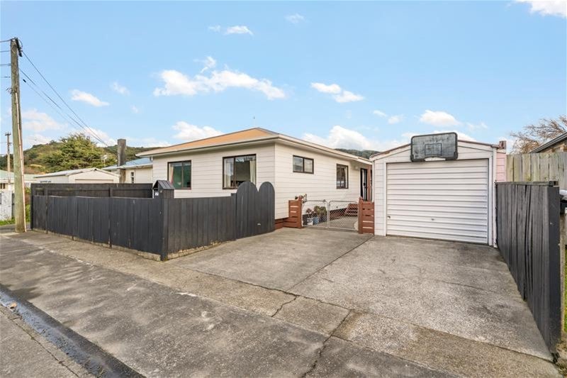 69 Hyde ST, GLENDALE, WAINUIOMATA - Carousel 1