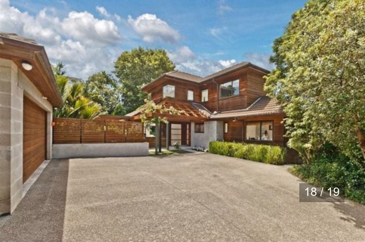 335 Beach Road , Campbells Bay, Auckland - Carousel 2