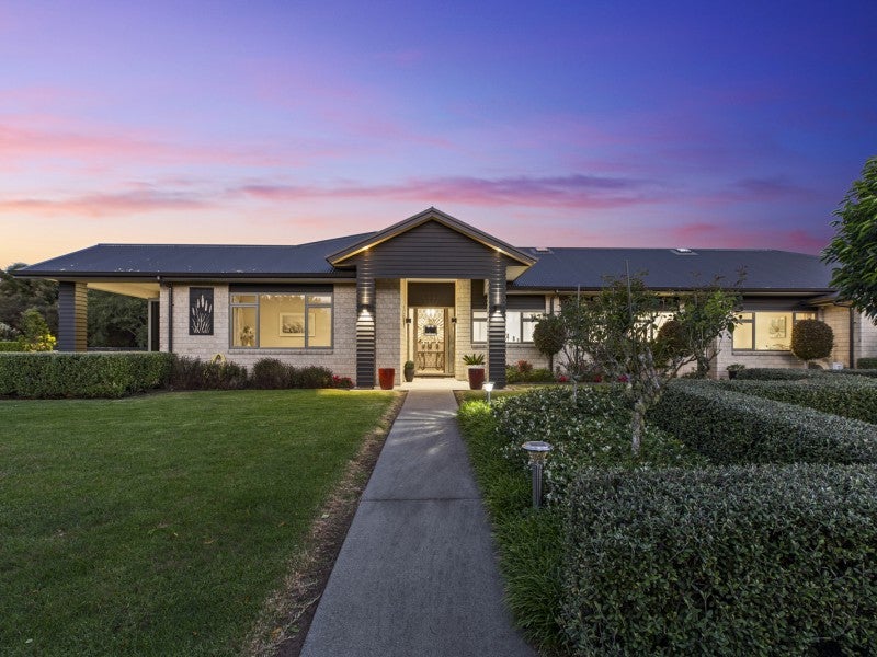 86 PHILLIPS DRIVE, Tauranga - Carousel 2