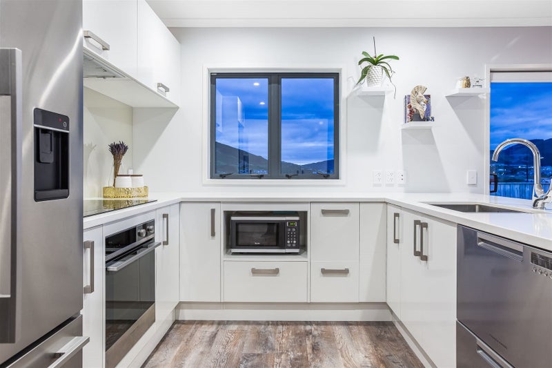 174 John Burke DR, Aotea, PORIRUA - Carousel 2