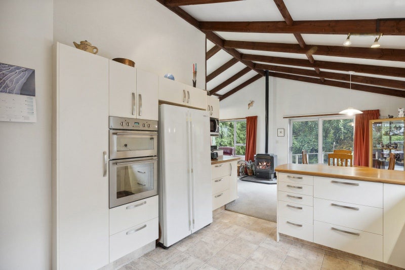 15 Helensburgh Road, Halfway Bush, Dunedin - Carousel 2