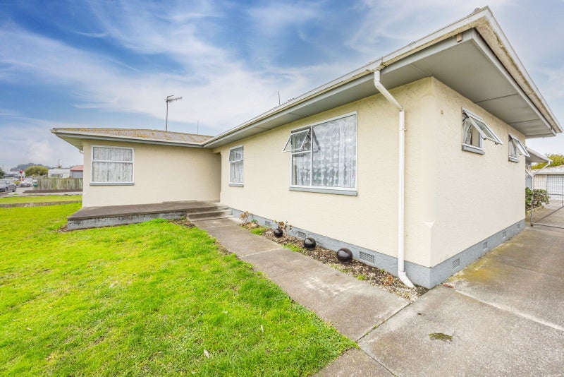 83 Taradale Road, Onekawa, Napier - Carousel 22