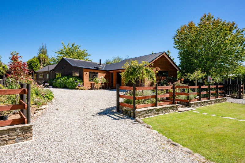 177 Alison Avenue, Albert Town, Wanaka - Carousel 19