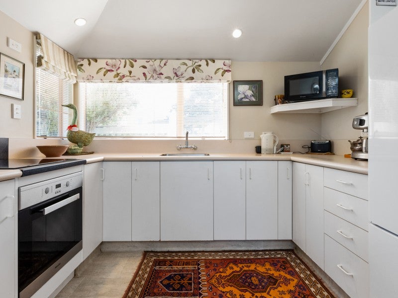 9/180 Charles Street, Westshore, Napier - Carousel 2