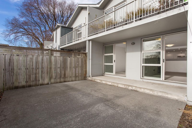 8/14 Brougham Street, Addington, Christchurch - Carousel 1