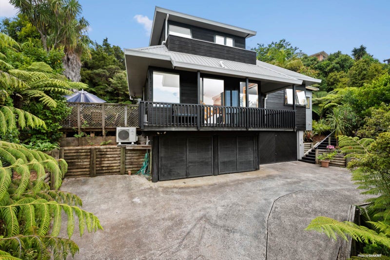 5 Gannet Point, Rothesay Bay, Auckland - Carousel 2