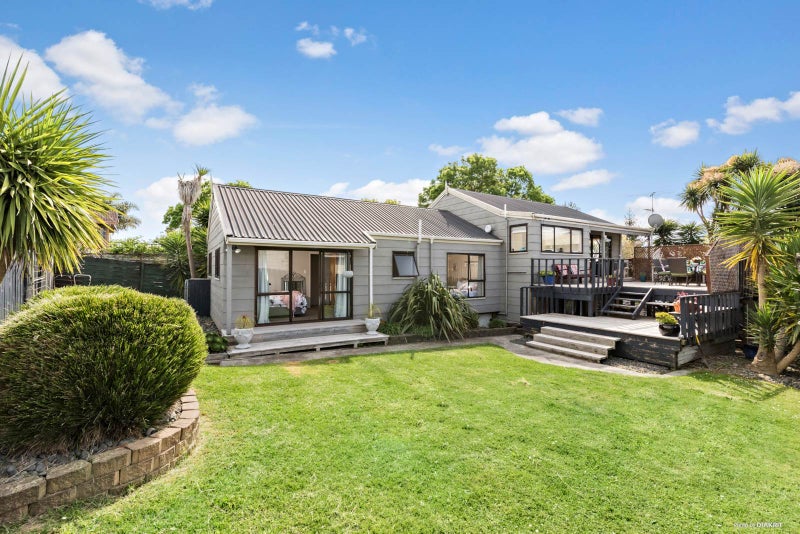 3 Destino Court, Conifer Grove, Takanini - Carousel 1