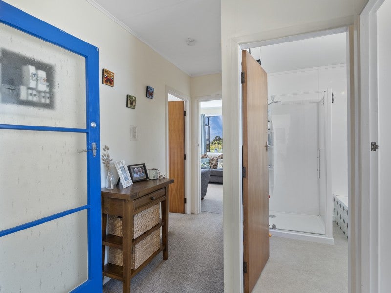 2/15 Mayfair Place, Westown, New Plymouth - Carousel 2